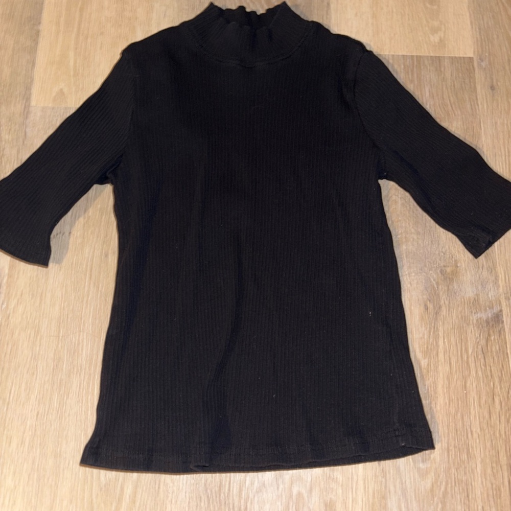 SHEIN Black Short Sleeve mock high neck Top